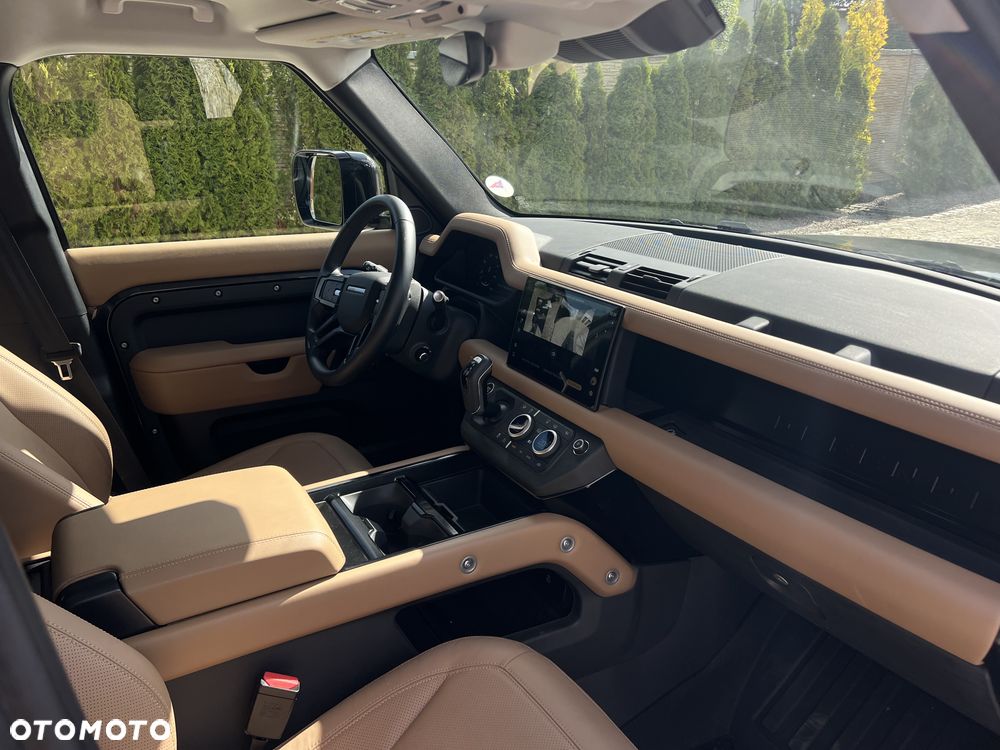 Land Rover Defender 3.0 P400 mHEV S - 23