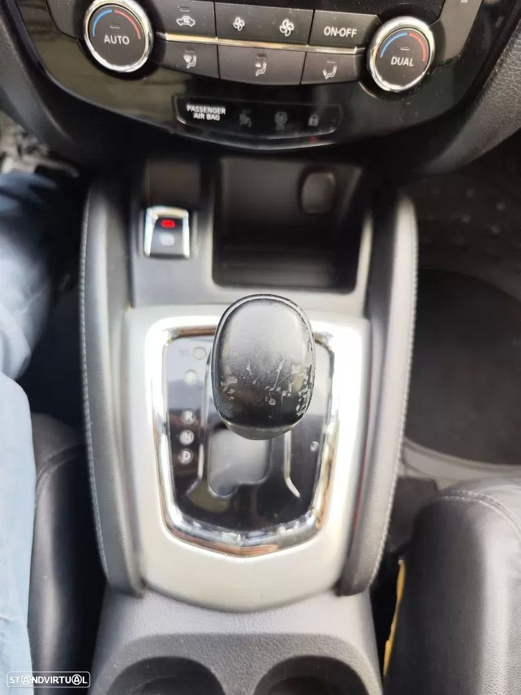 Nissan Qashqai 1.6 dCi Tekna Premium Xtronic - 40