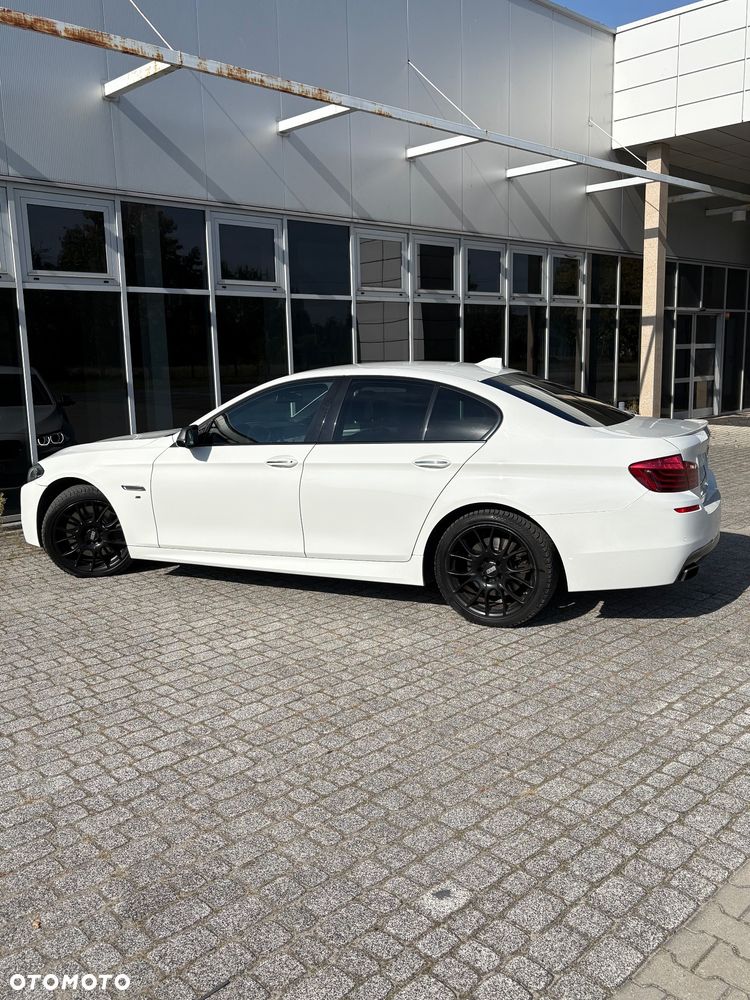 BMW Seria 5 M550d xDrive - 21
