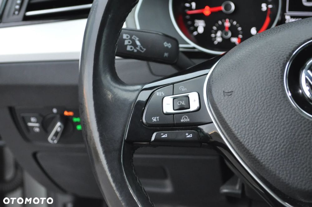 Volkswagen Passat 1.6 TDI (BlueMotion Technology) DSG Comfortline - 30