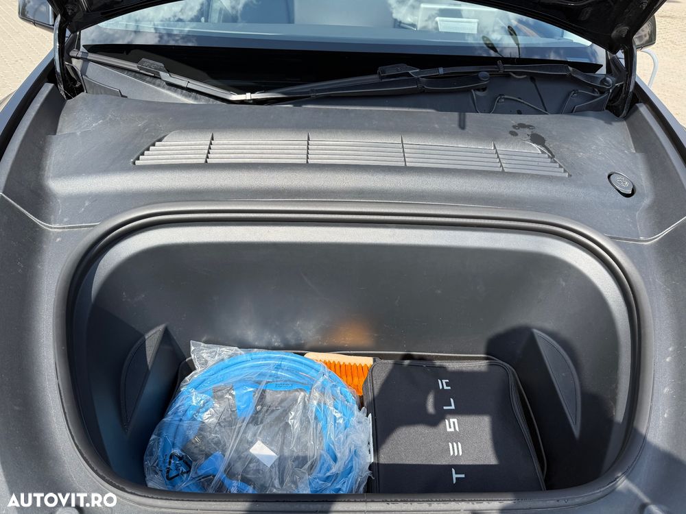 Tesla Model Y Performance - 15