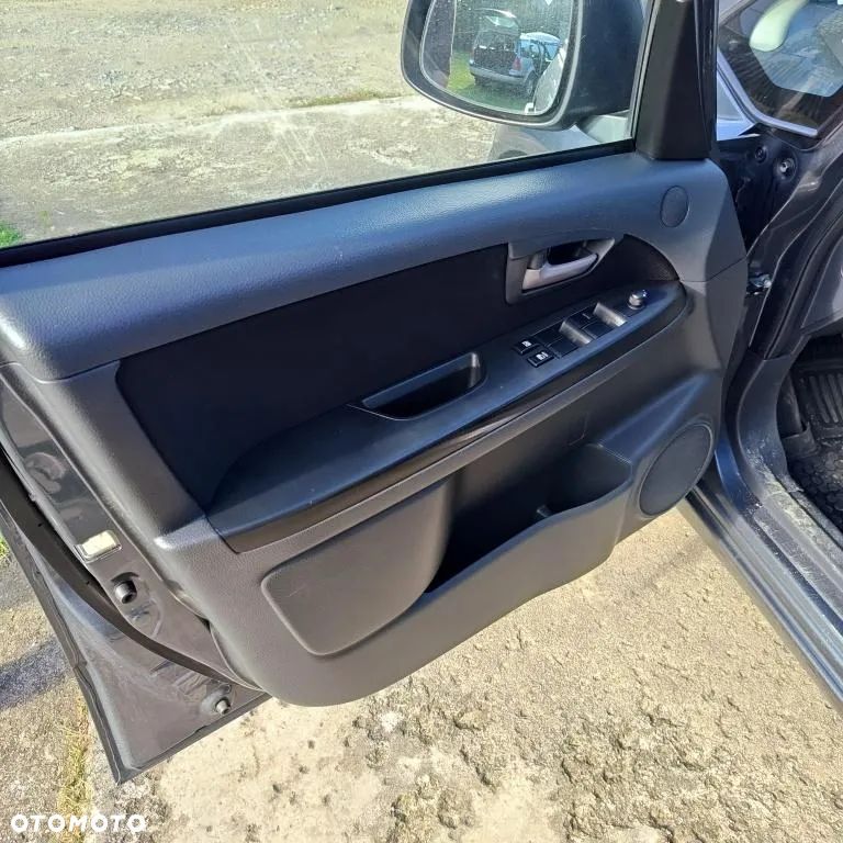Suzuki SX4 1.6 VVT Comfort - 4