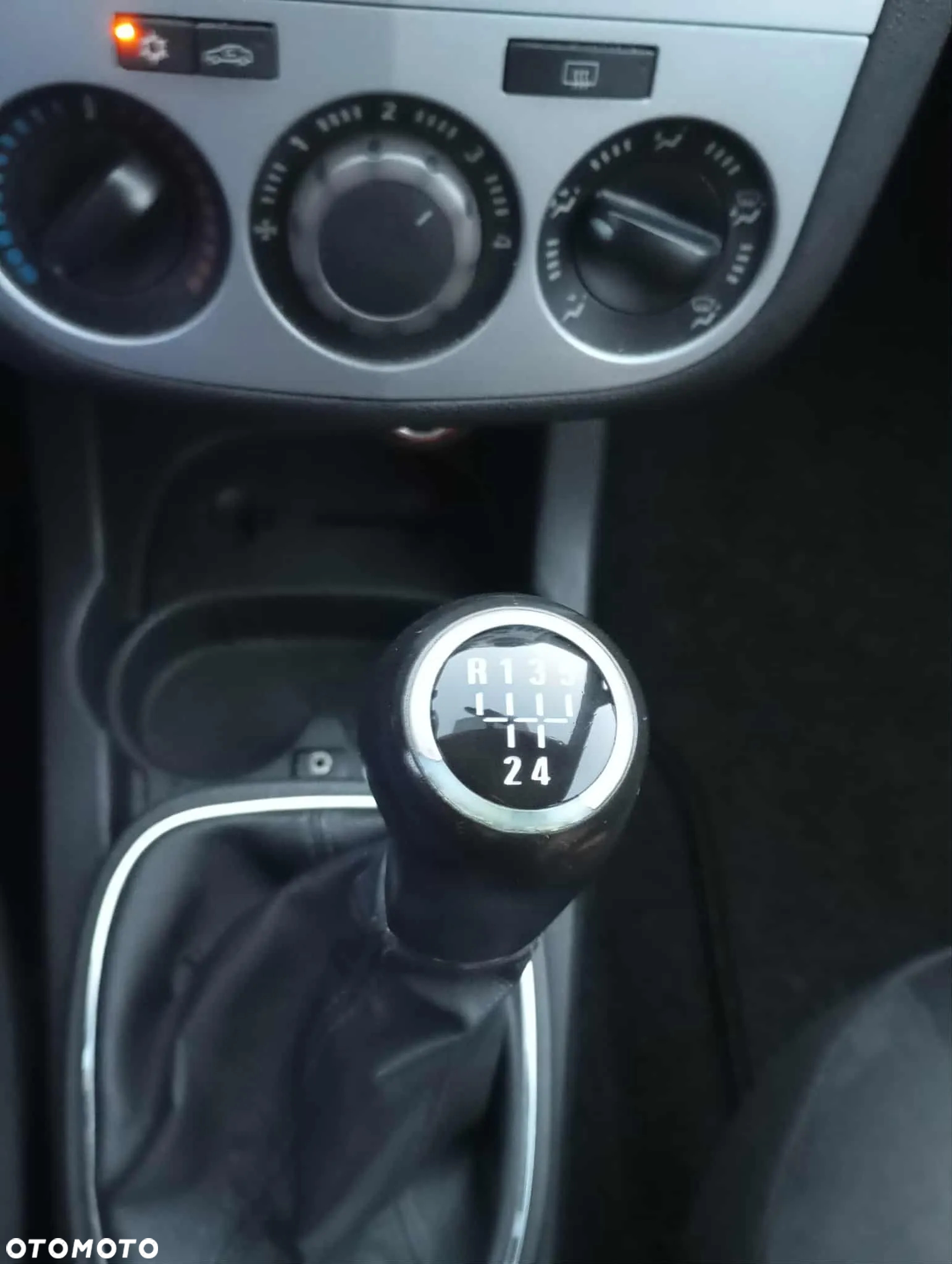Opel Corsa 1.2 16V Cosmo - 18