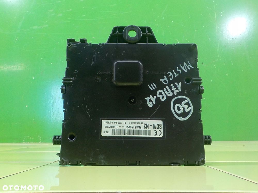 RENAULT MASTER III 2.3 DCI 11r VAN sterownik modul BCM 284B18927R - 1