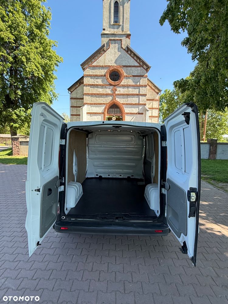 Renault Trafic - 16