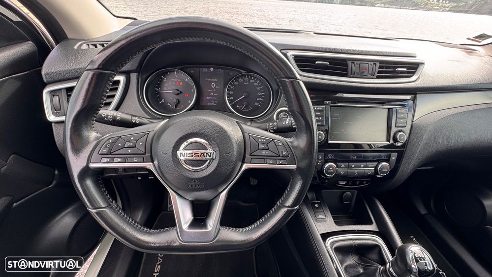Nissan Qashqai 1.5 dCi N-Connecta - 6