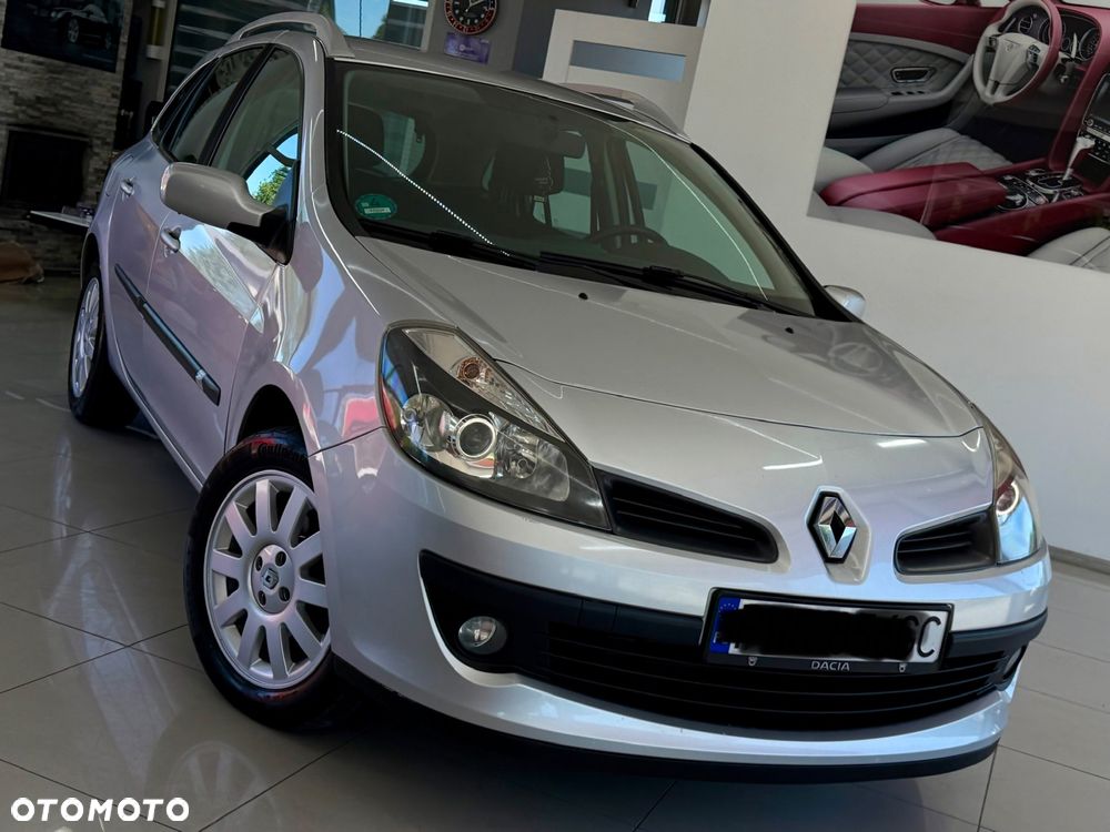 Renault Clio - 1