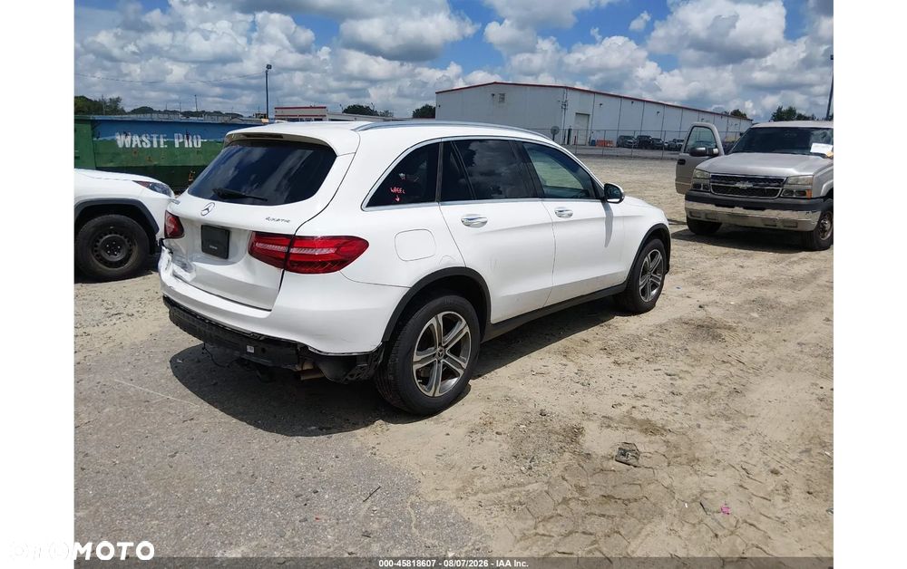 Mercedes-Benz GLC - 4