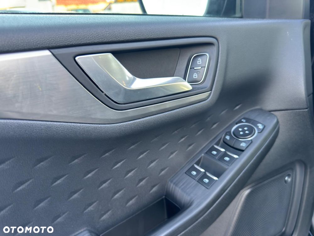 Ford Kuga 1.5 EcoBoost TITANIUM X - 13