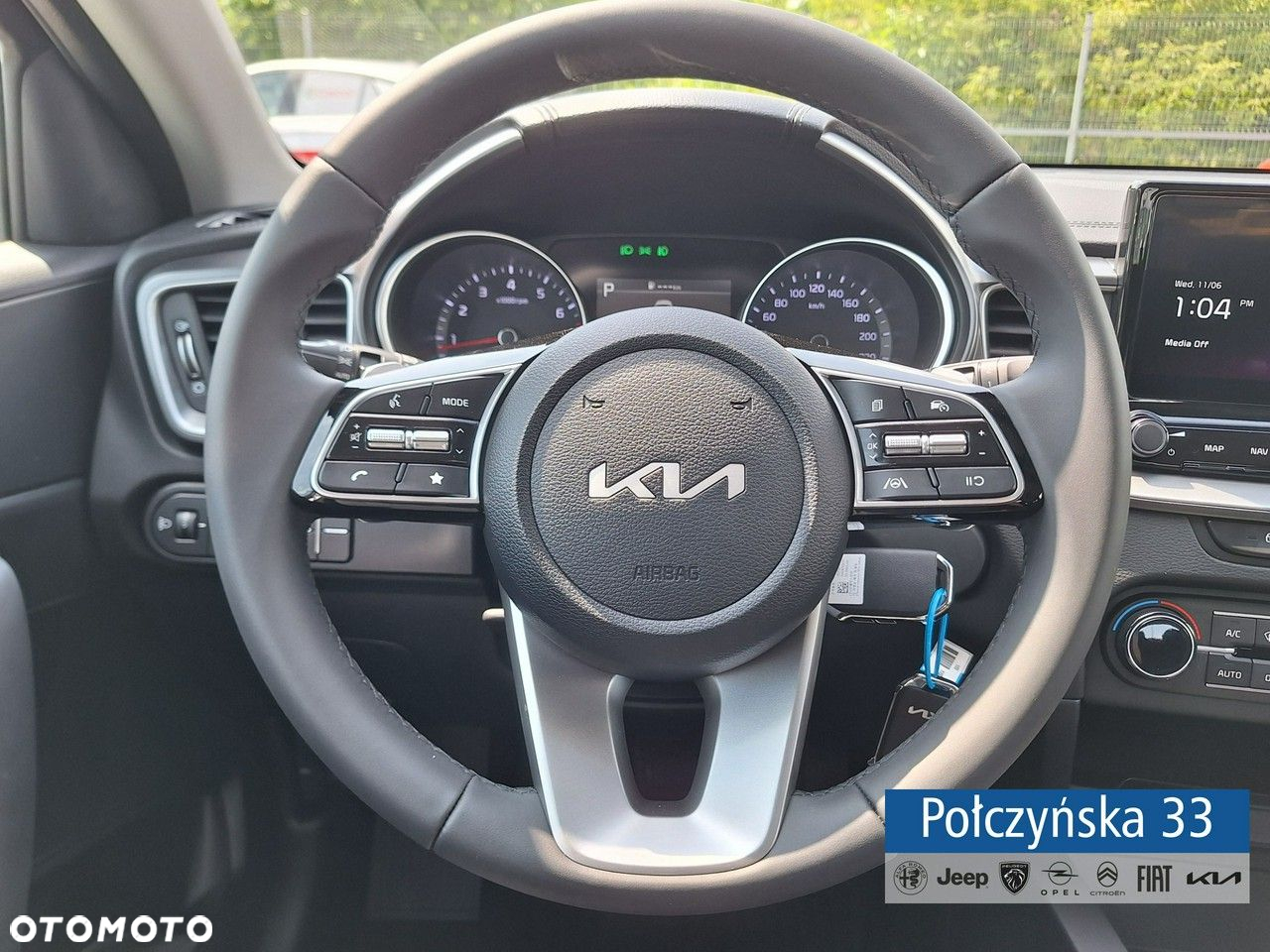 Kia Ceed - 11