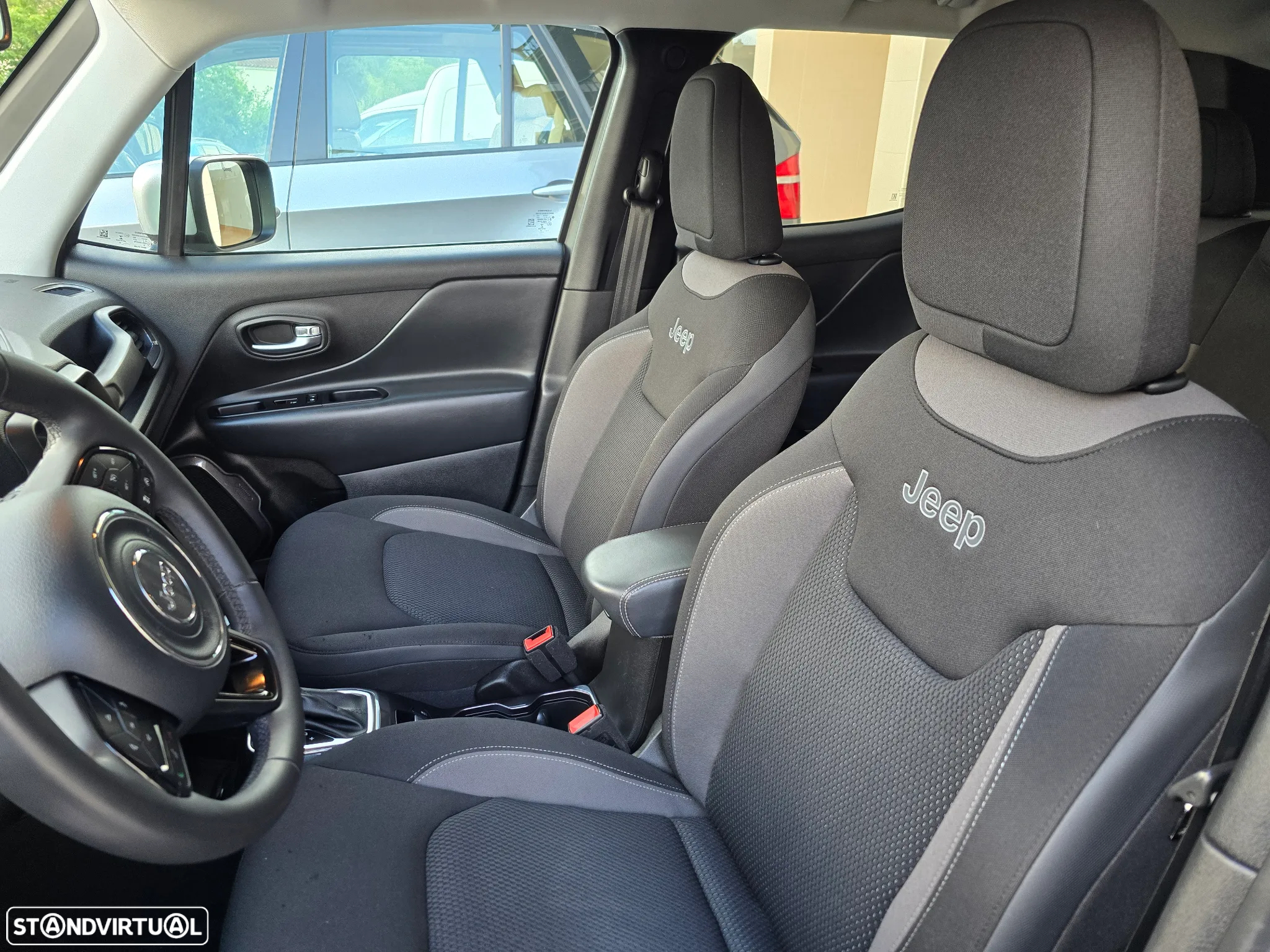 Jeep Renegade 1.3 TG 4Xe Upland - 18