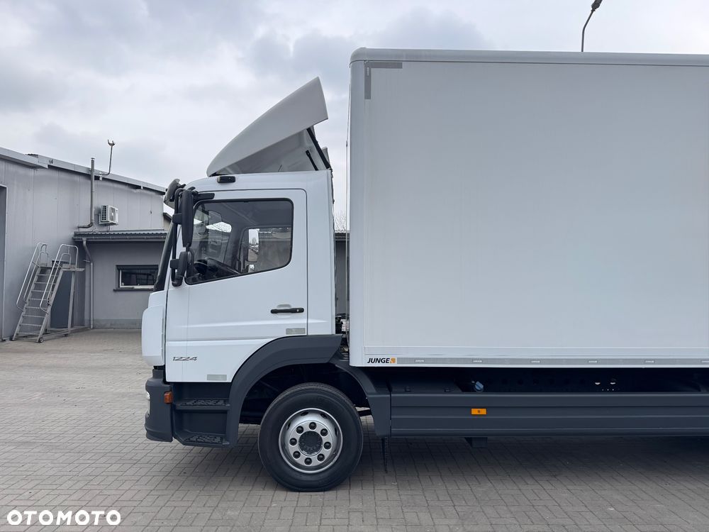 Mercedes-Benz ATEGO - 10