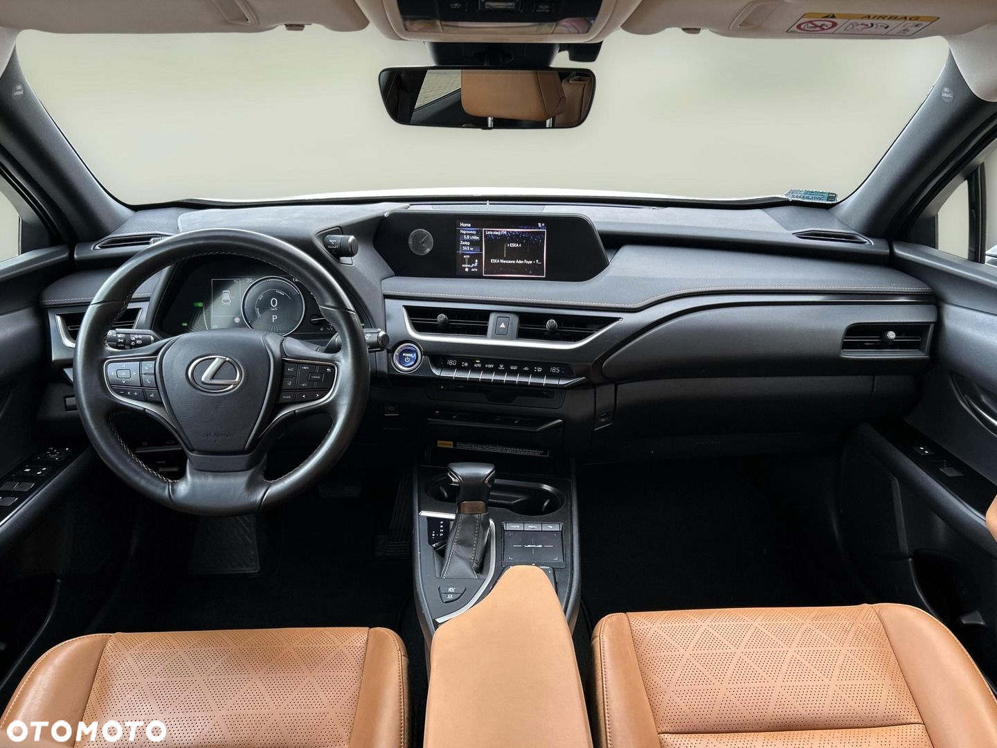 Lexus UX - 11