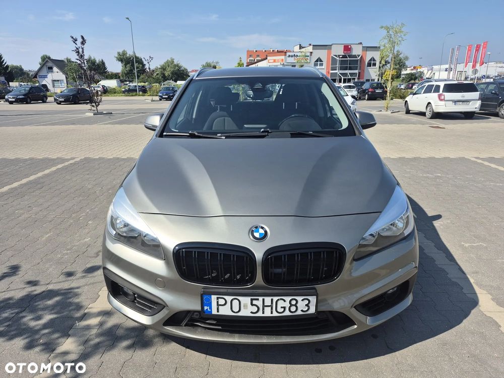 BMW Seria 2 218i - 8