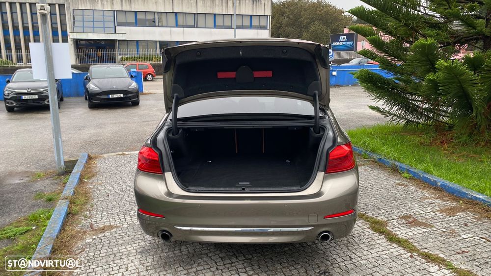 BMW 530 e iPerformance Line Luxury - 11