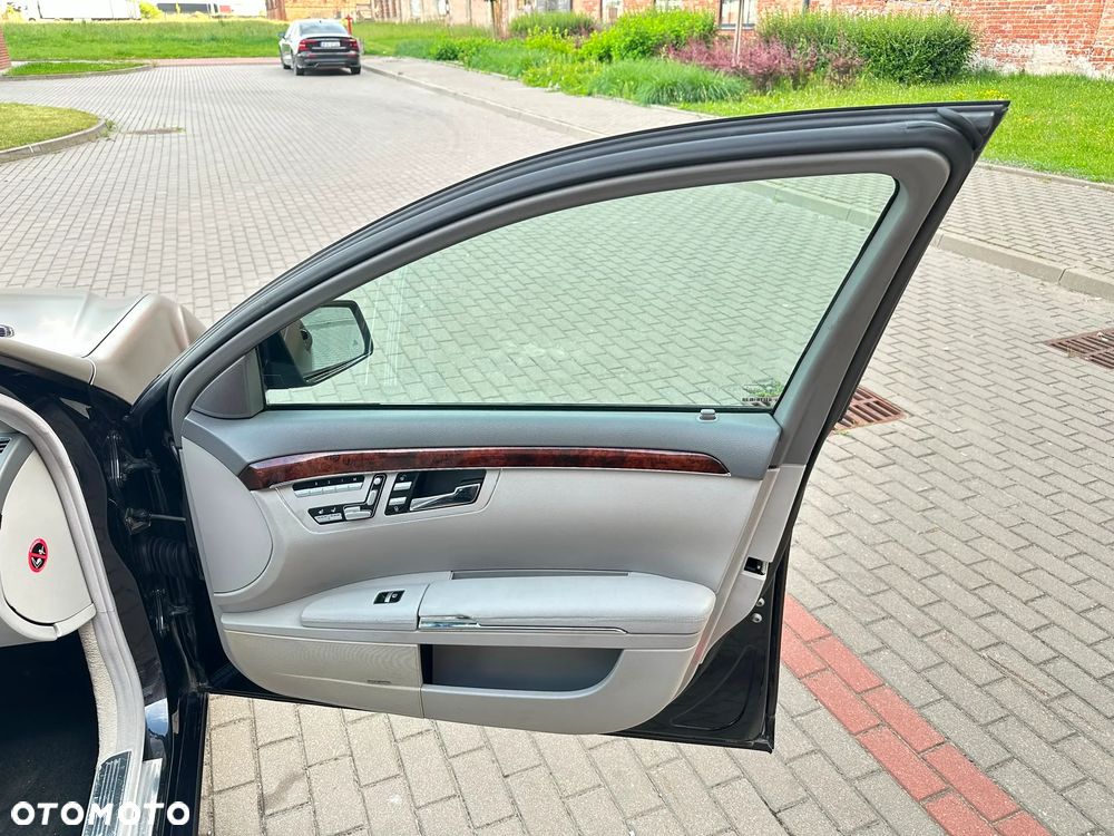 Mercedes-Benz Klasa S 320 CDI DPF 7G-TRONIC - 30