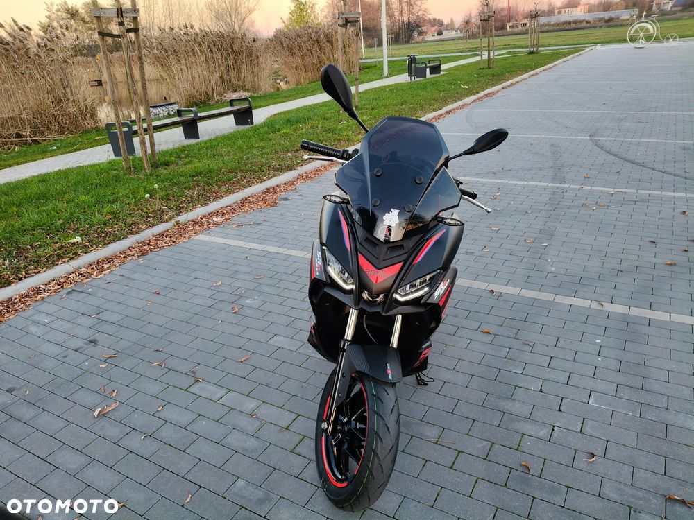 Aprilia SR - 8