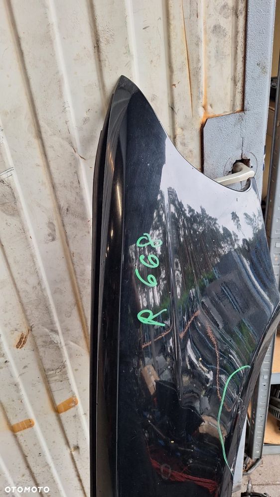 Błotnik prawy e39 668 Schwarz2 rysy bez rdzy ! - 2