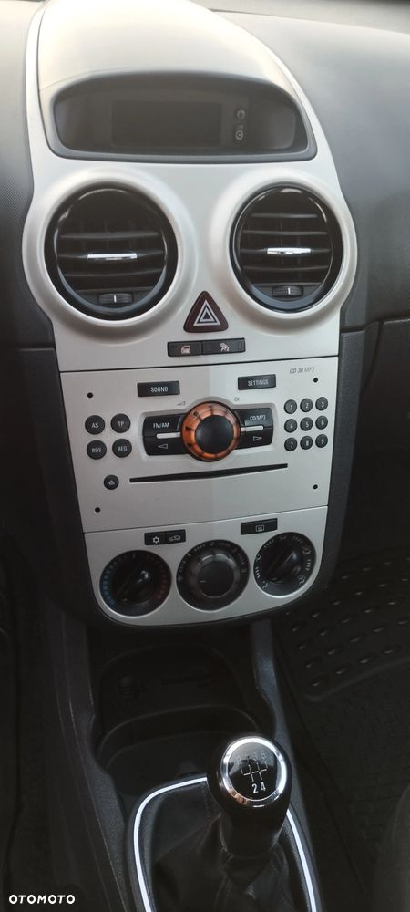 Opel Corsa - 11