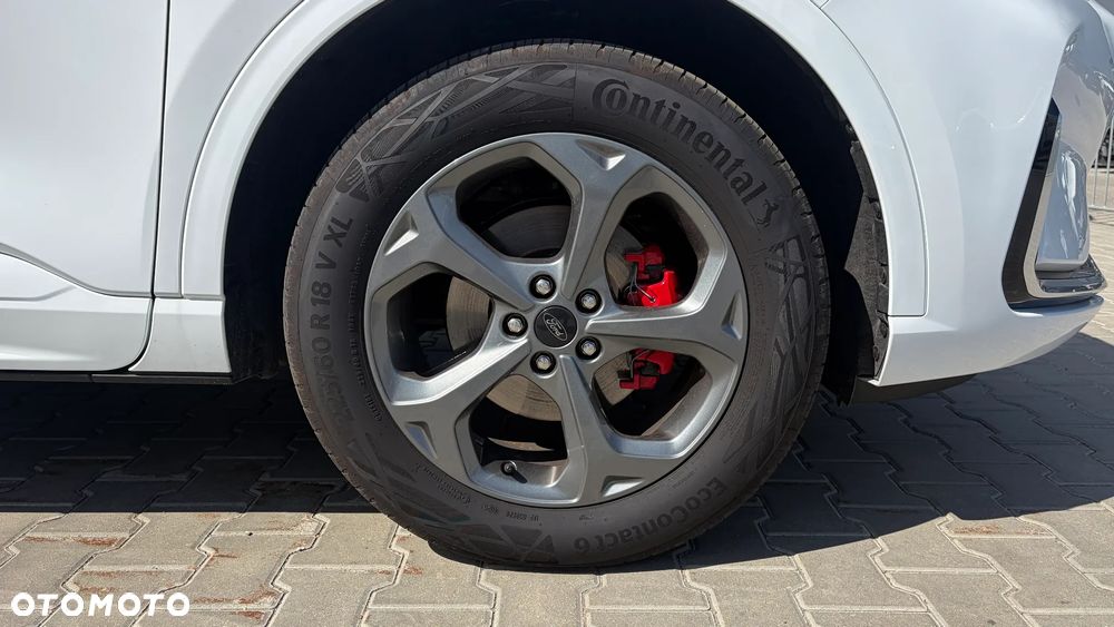 Ford Kuga - 27