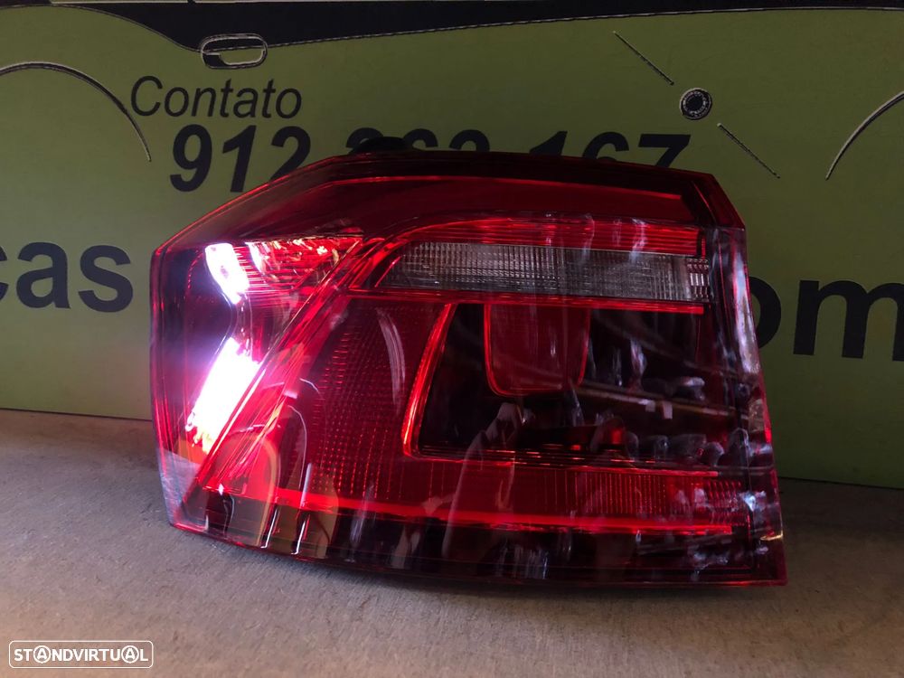 VW GOLF SPORTSVAN FAROLIM ESQ FT045 - 3