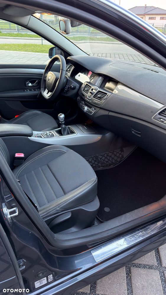 Renault Laguna 2.0 dCi Tech Run - 16