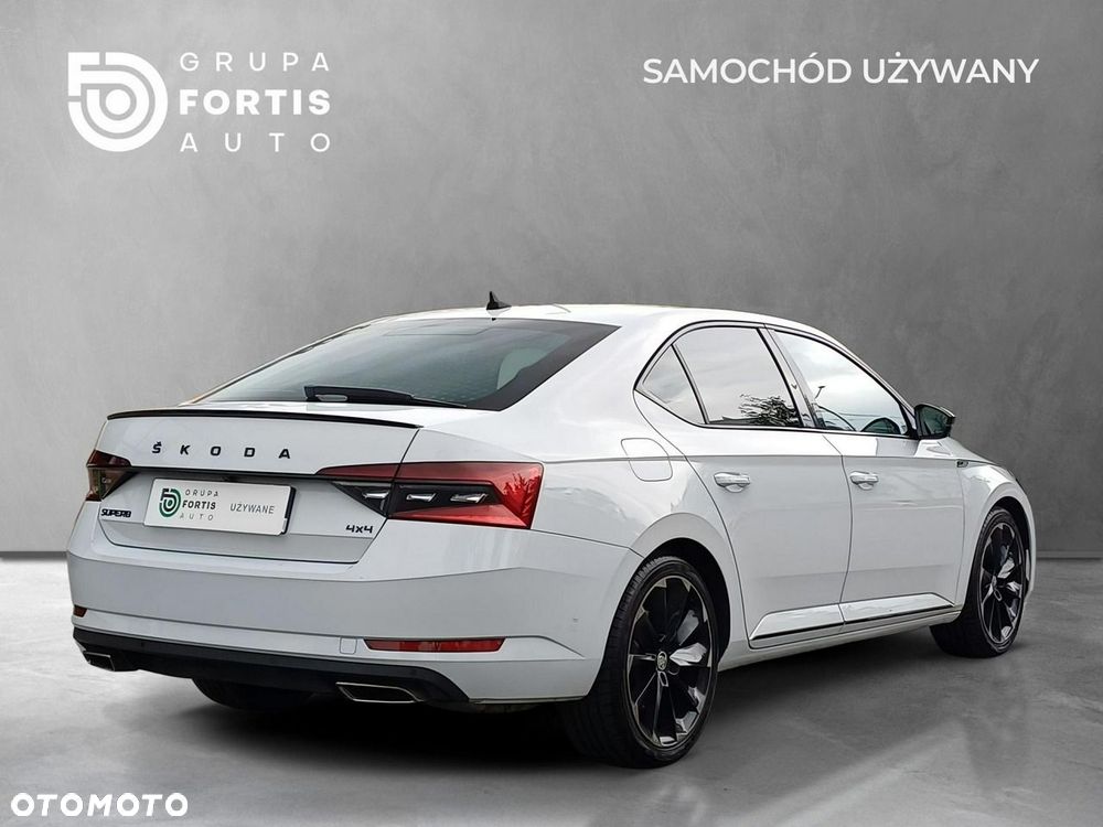 Skoda Superb 2.0 TSI 4x4 DSG Sportline - 5
