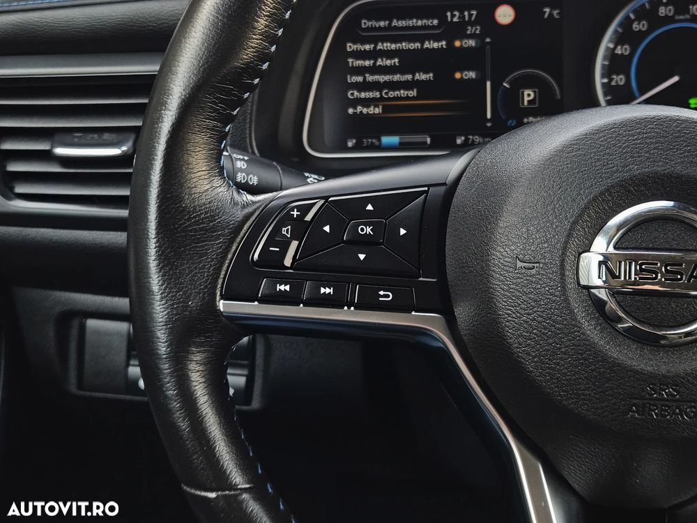 Nissan LEAF 40 kWh Tekna - 17