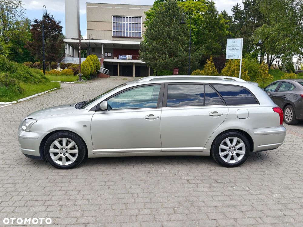 Toyota Avensis 2.0 VVT-i Travel - 15