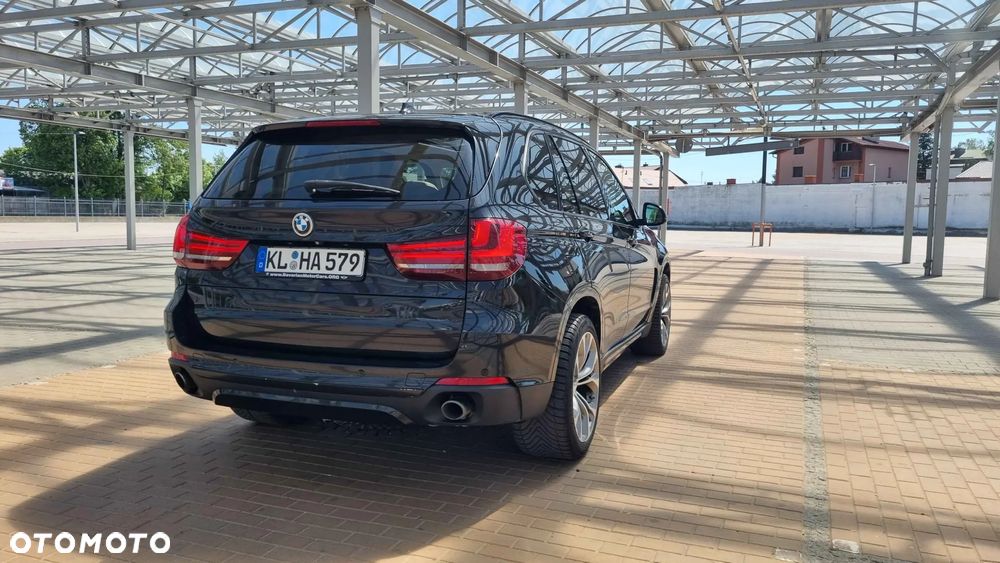 BMW X5 xDrive35i - 7