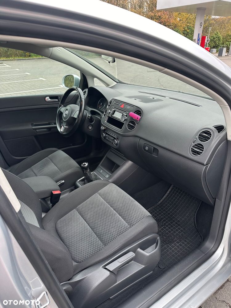 Volkswagen Golf Plus - 14