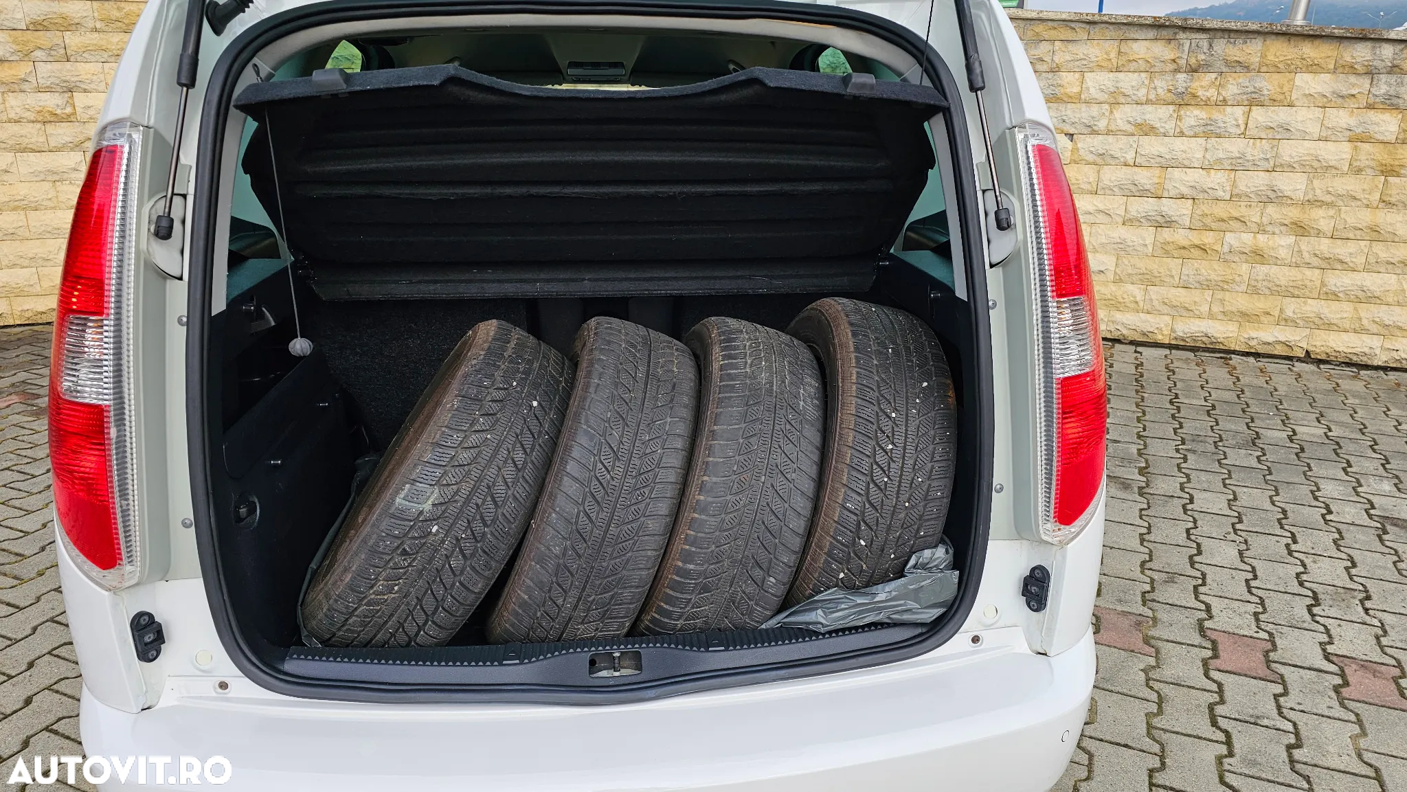 Skoda Roomster 1.2 TSI DSG Ambition - 21