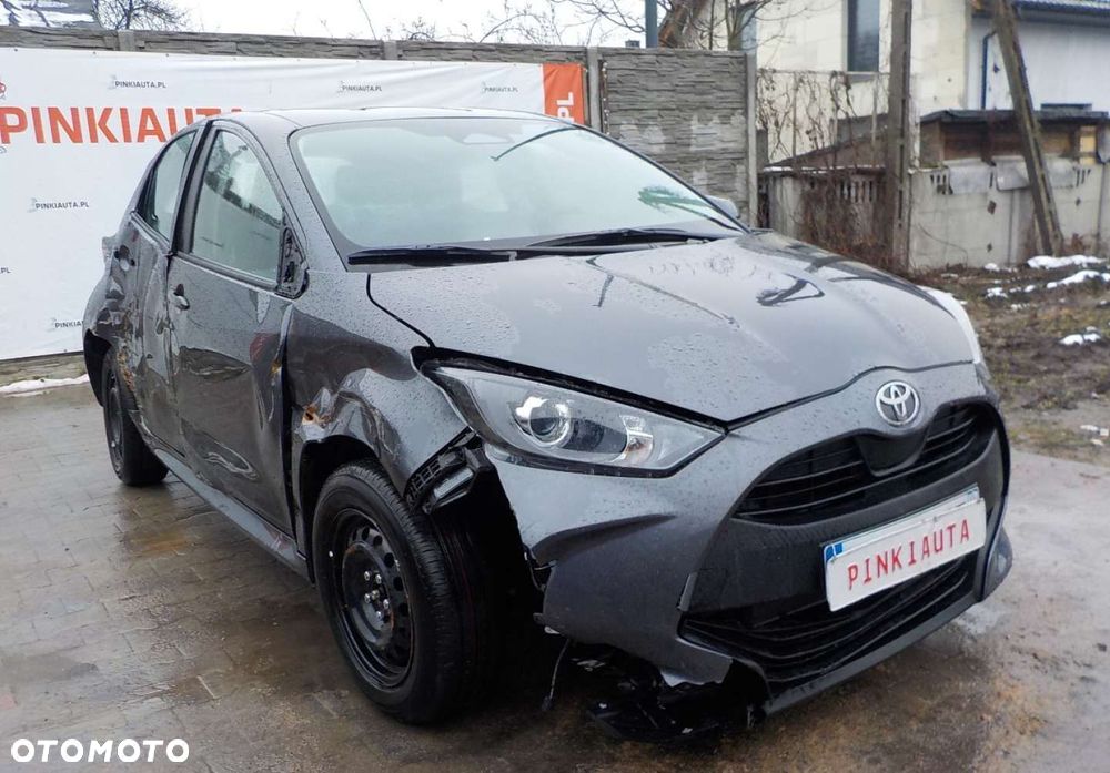 Toyota Yaris - 1