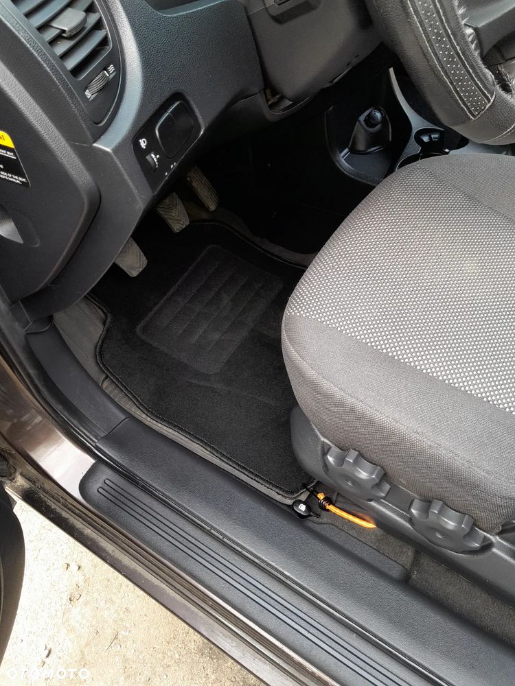 Kia Sportage 2.0 2WD Champ - 22