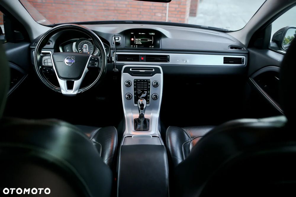 Volvo V70 D4 Geartronic Linje Svart - 21