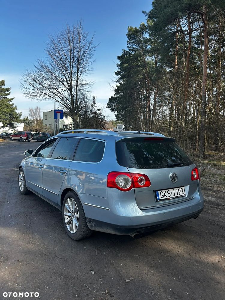 Volkswagen Passat 3.2 V6 FSI 4Mot Highline DSG - 14