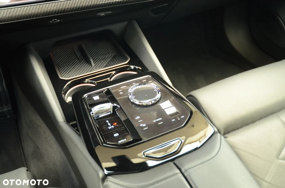 BMW Seria 5 - 18