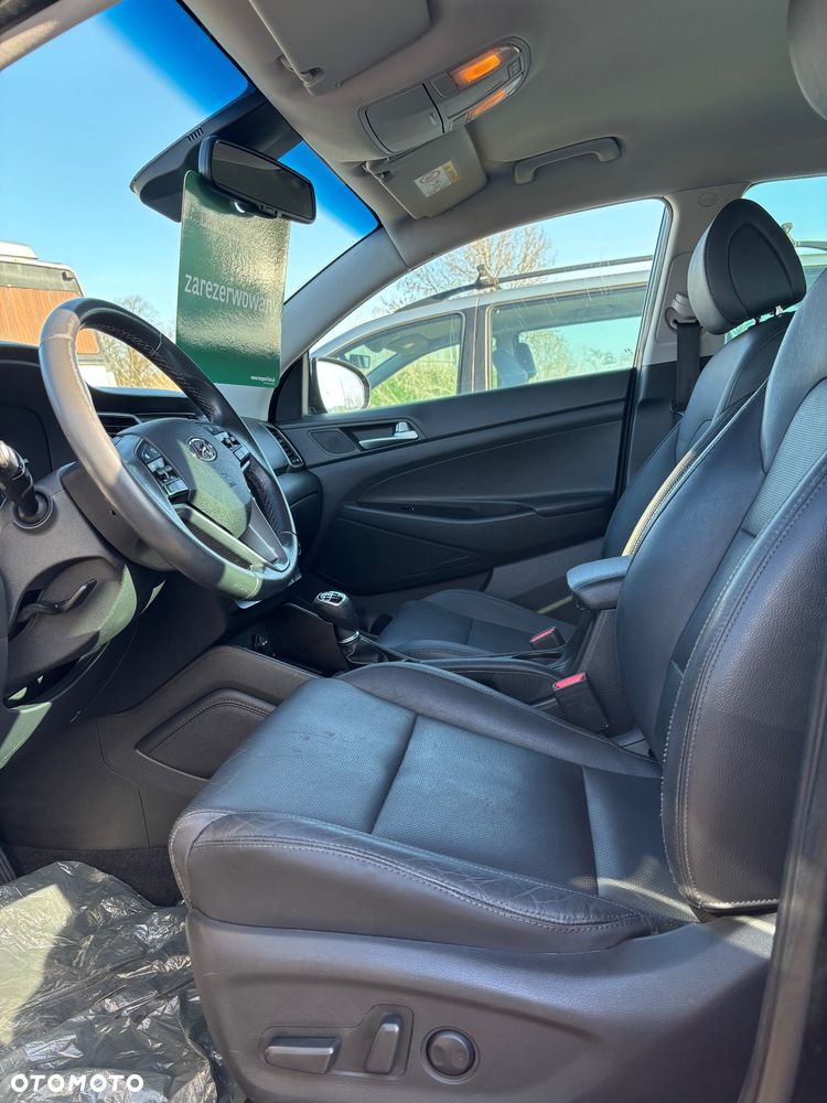 Hyundai Tucson 2.0 CRDI BlueDrive Style 2WD - 12