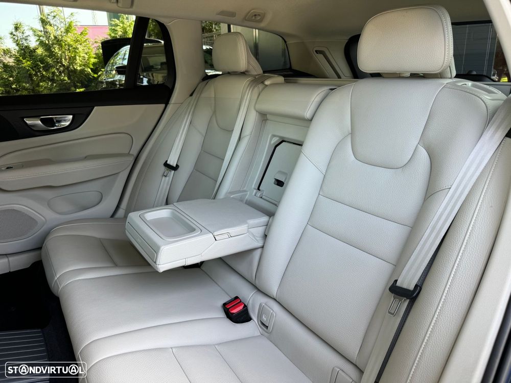 Volvo V60 2.0 T6 AWD TE Inscription Expression - 22