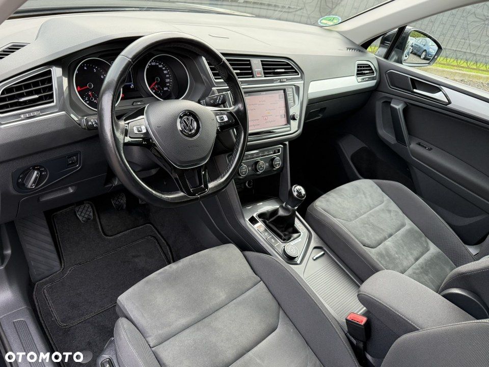 Volkswagen Tiguan 2.0 TSI 4Motion BlueMotion Technology Highline - 16