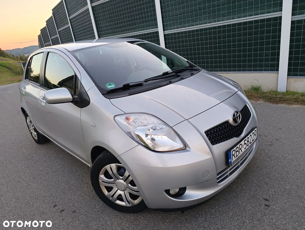 Toyota Yaris 1.3 Sol Premium - 13