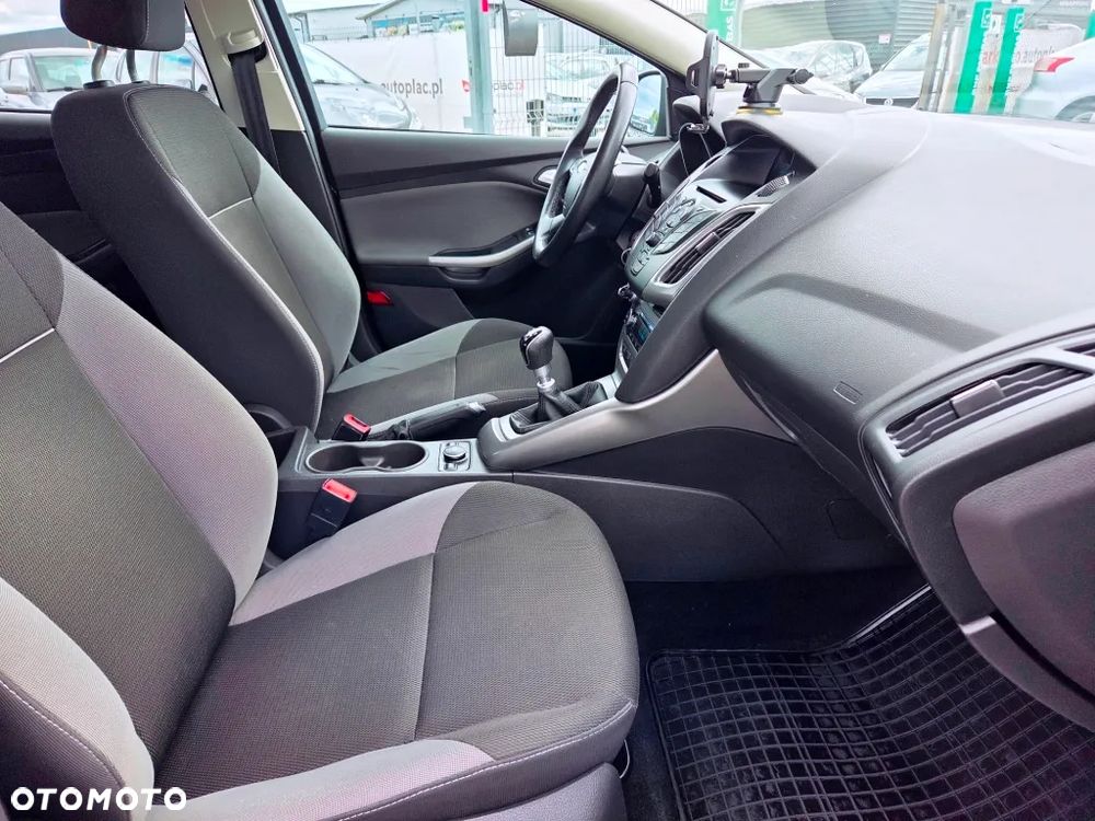 Ford Focus 1.6 TDCi DPF Start-Stopp-System Business - 29