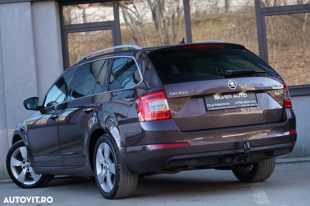 Skoda Octavia 2.0 TDI DSG Style - 14