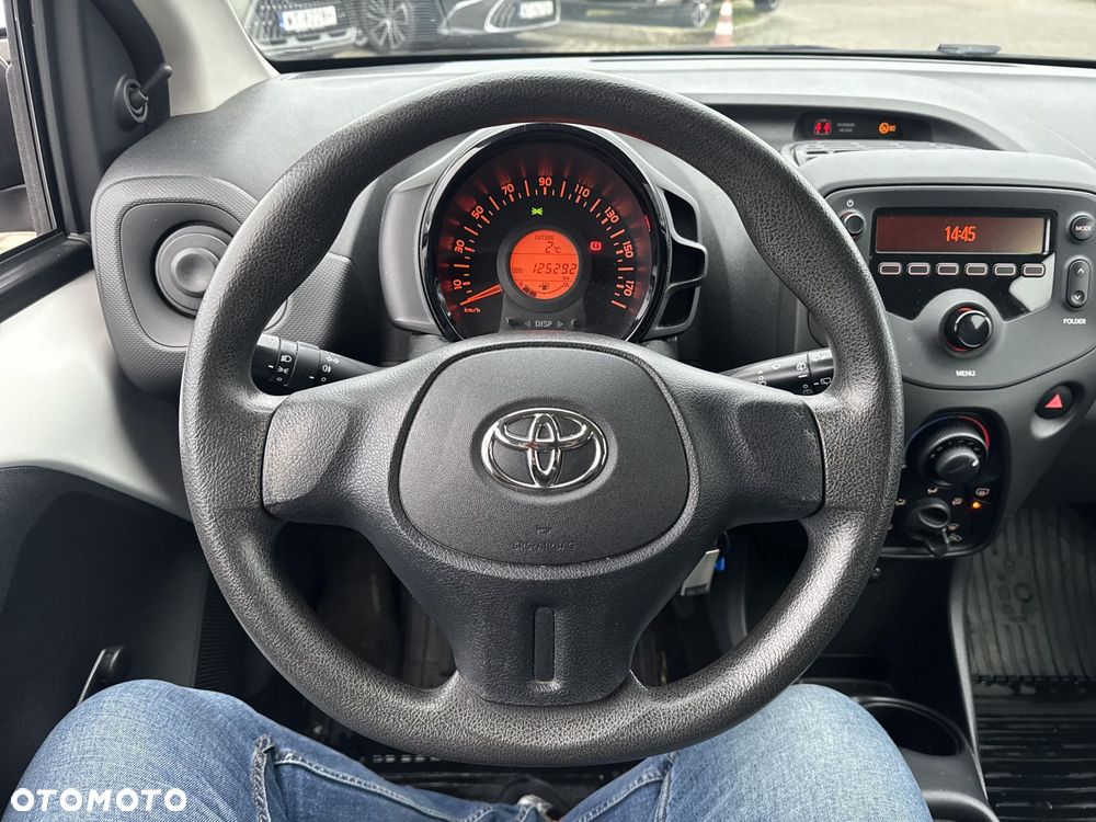 Toyota Aygo - 12