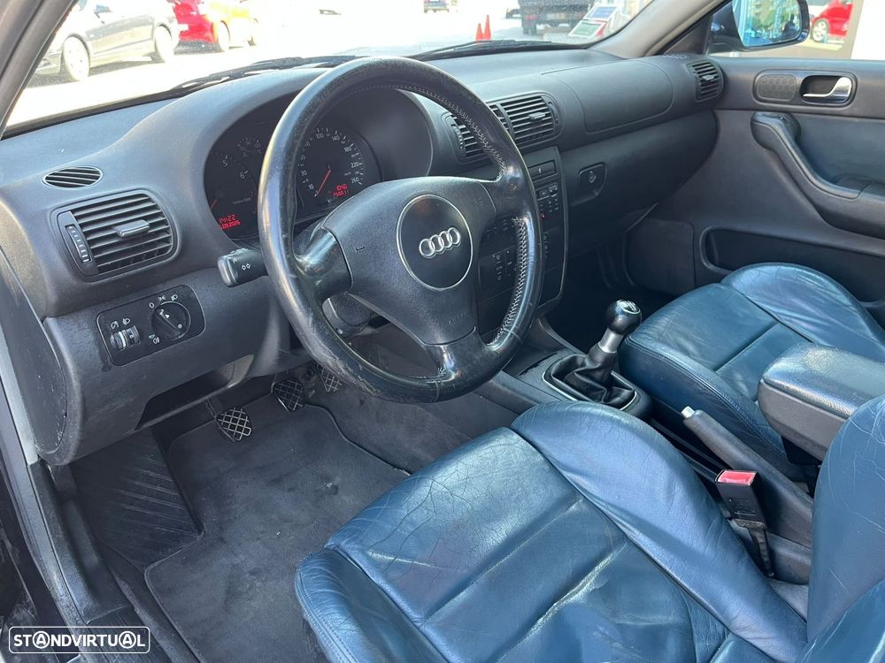Audi A3 1.6 Sport 16 - 11