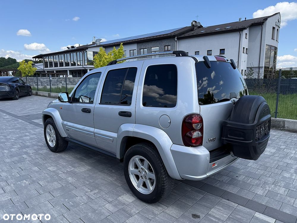Jeep Cherokee 2.8 CRD Sport - 15