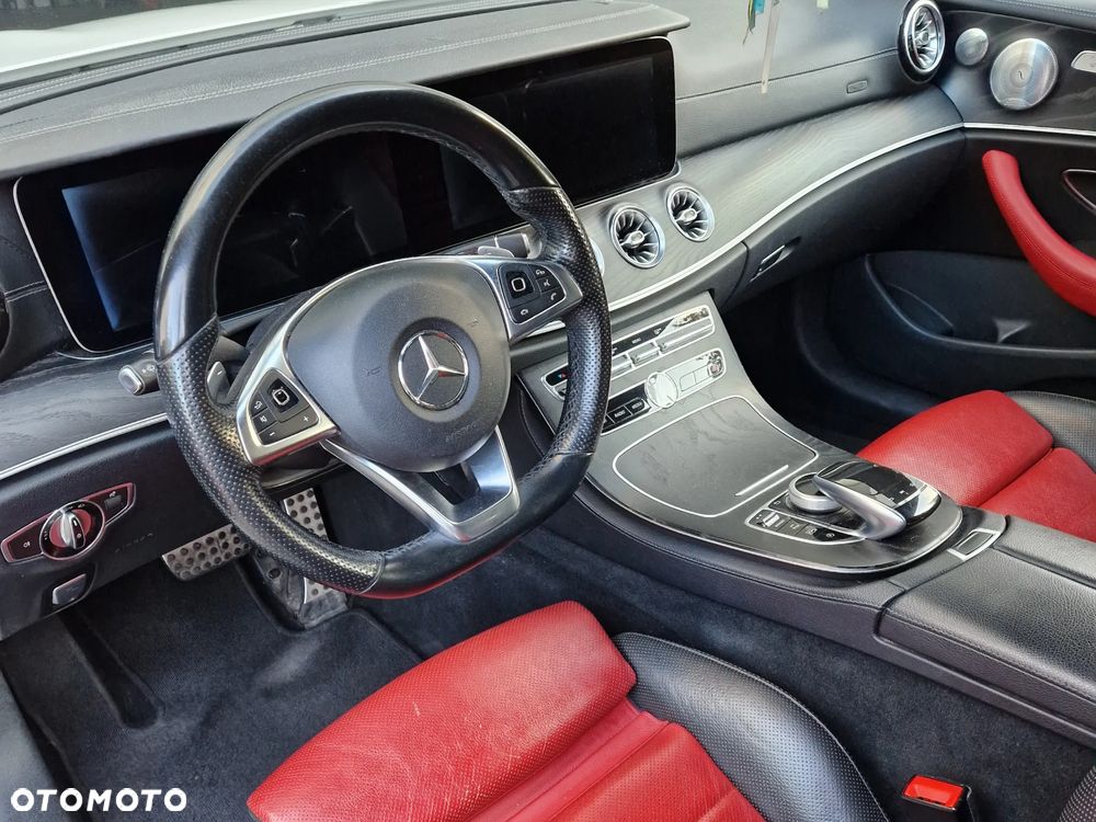 Mercedes-Benz Klasa E 300 9G-TRONIC - 18
