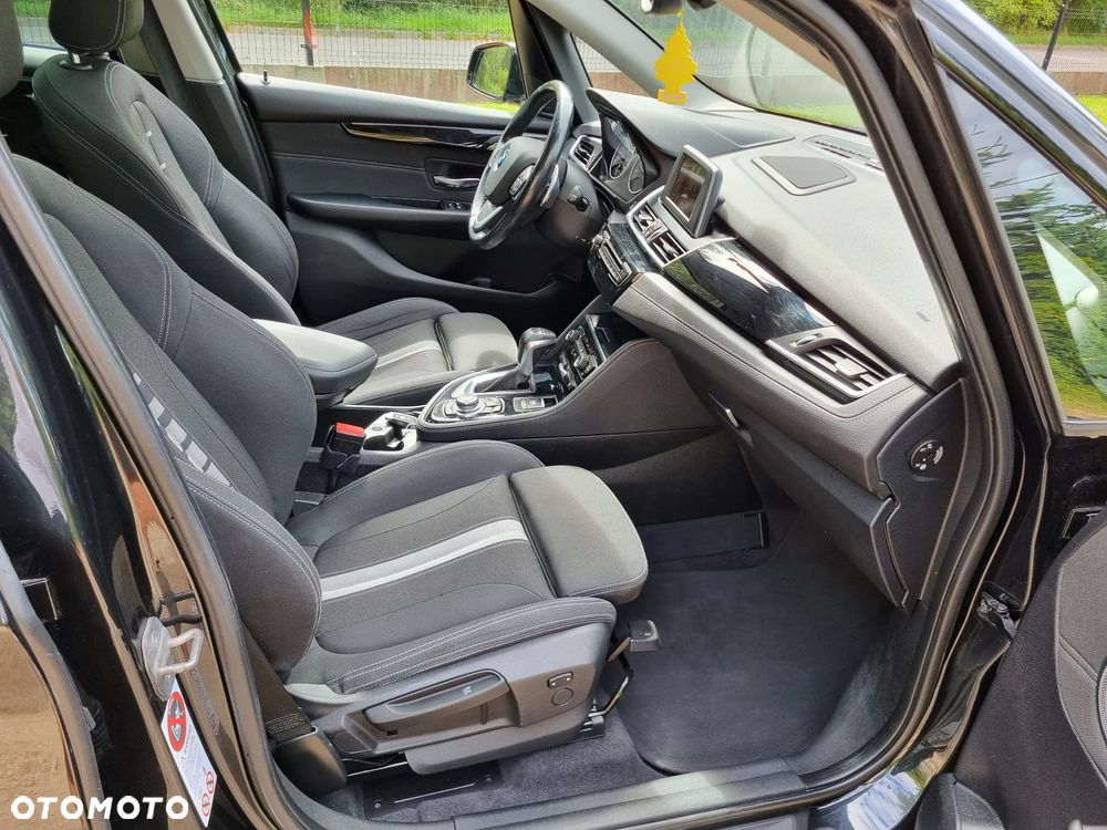 BMW Seria 2 218d Active Tourer Sport Line - 19