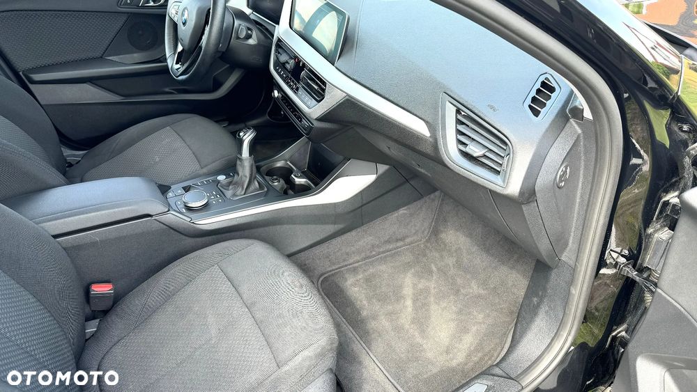 BMW Seria 1 118i Advantage - 11