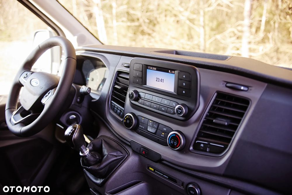 Ford Transit - 24